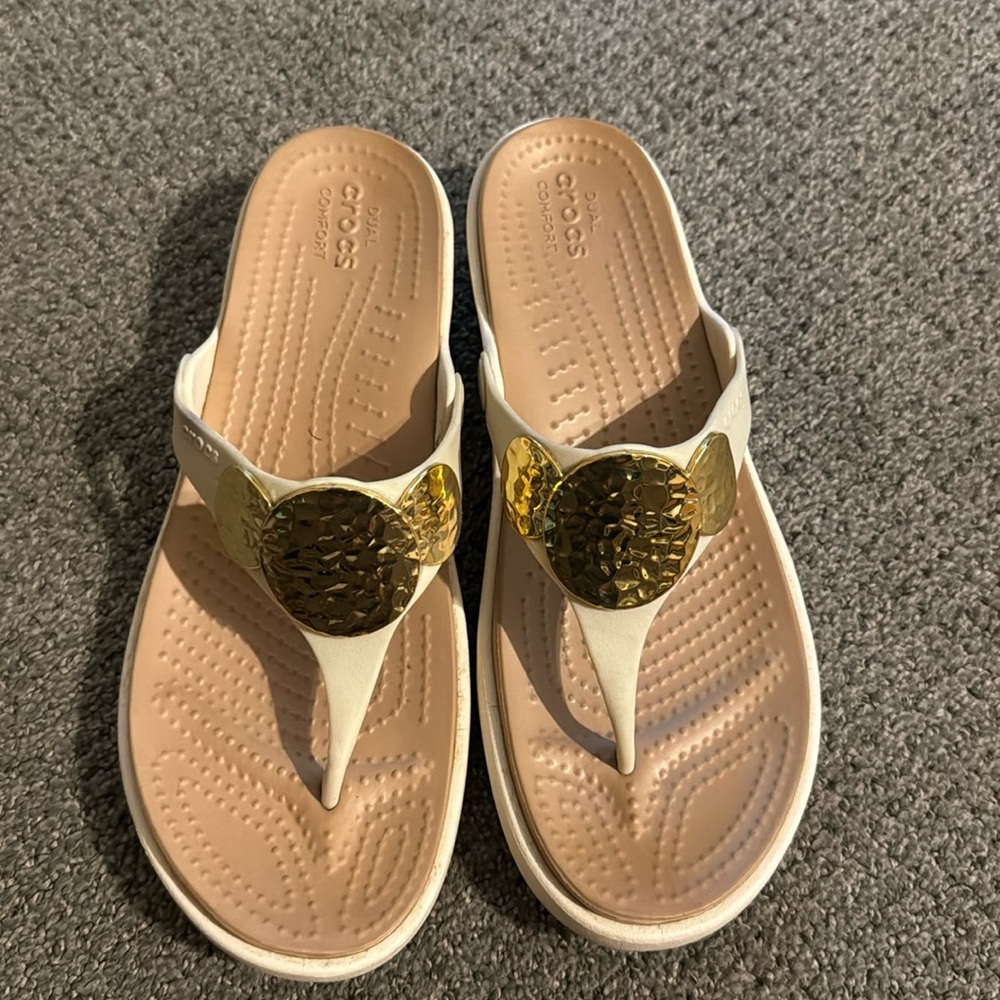 Lightly worn size 8 crocs